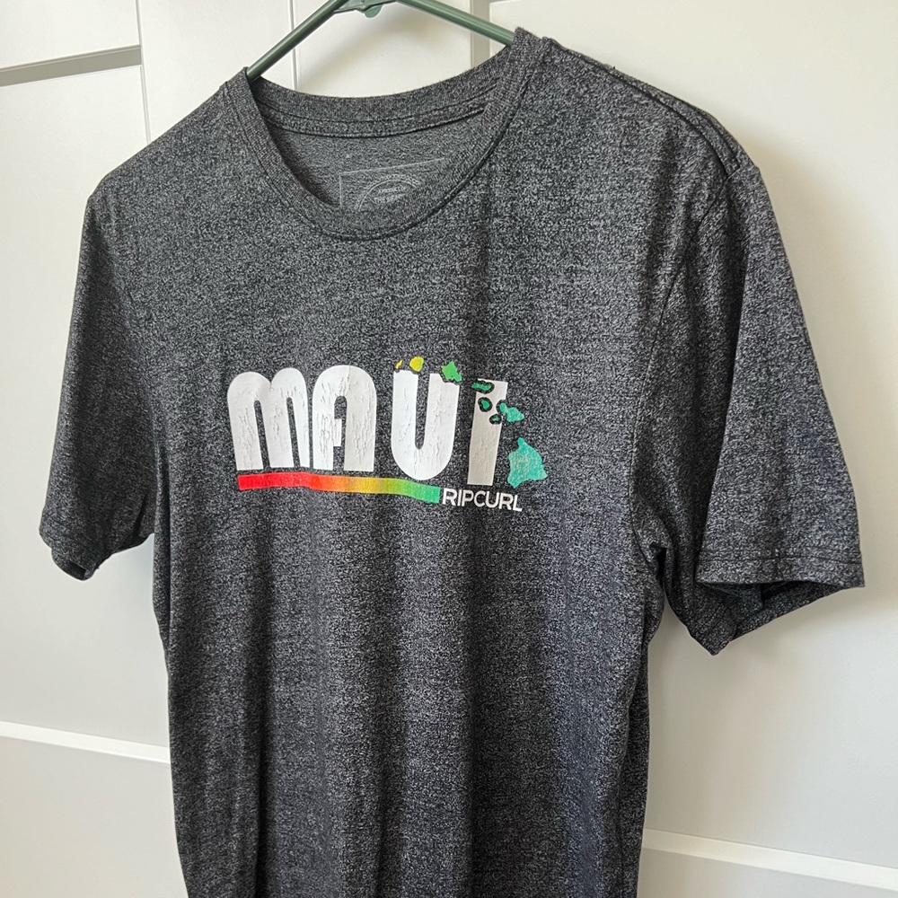 Ripcurl maui t-shirt men’s medium